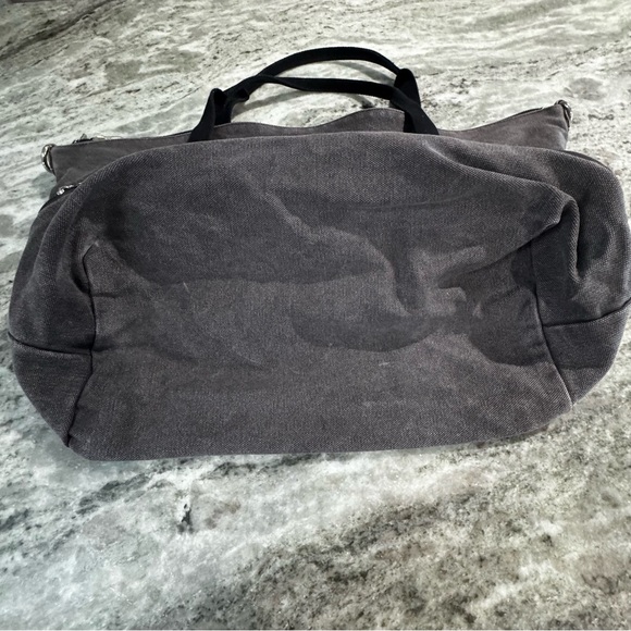 Lo & Sons Catalina Deluxe Canvas Bag in Midnight Ash - Picture 3 of 11